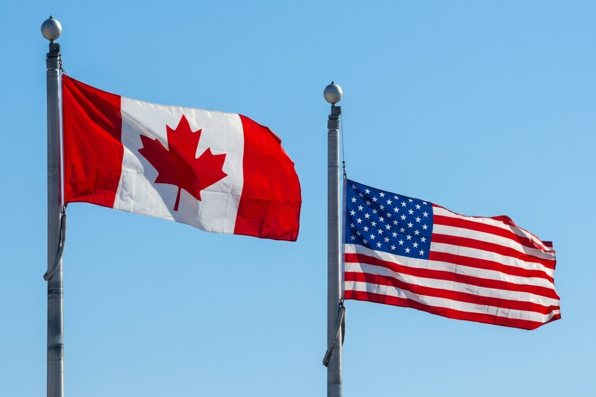 Canadá anuncia tarifas de US$ 20 bilhões contra EUA