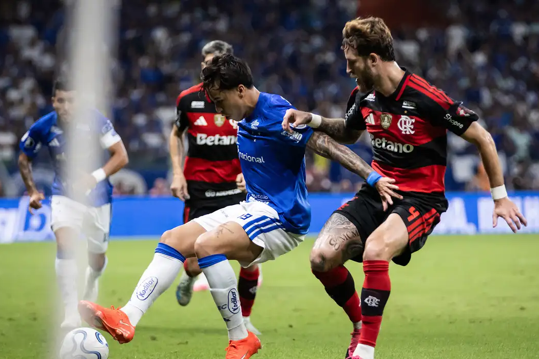 Cruzeiro e Flamengo empatam e deixam vaga aberta na Libertadores