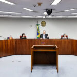 Dino e Moraes defendem rever diploma de jornalista
