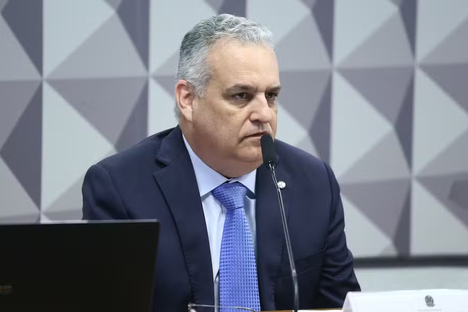 Flávio Bolsonaro anuncia vice para disputa presidenciala