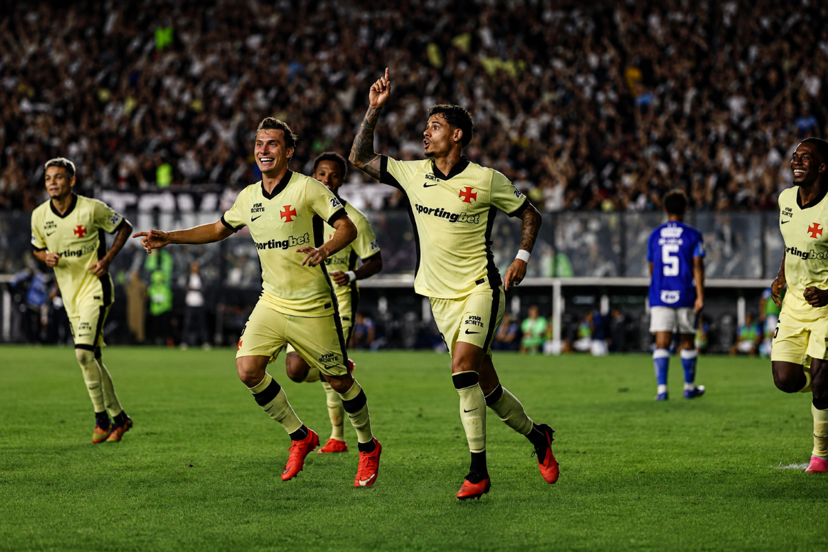 Futebol: Vasco vence e São Paulo encerra jejum
