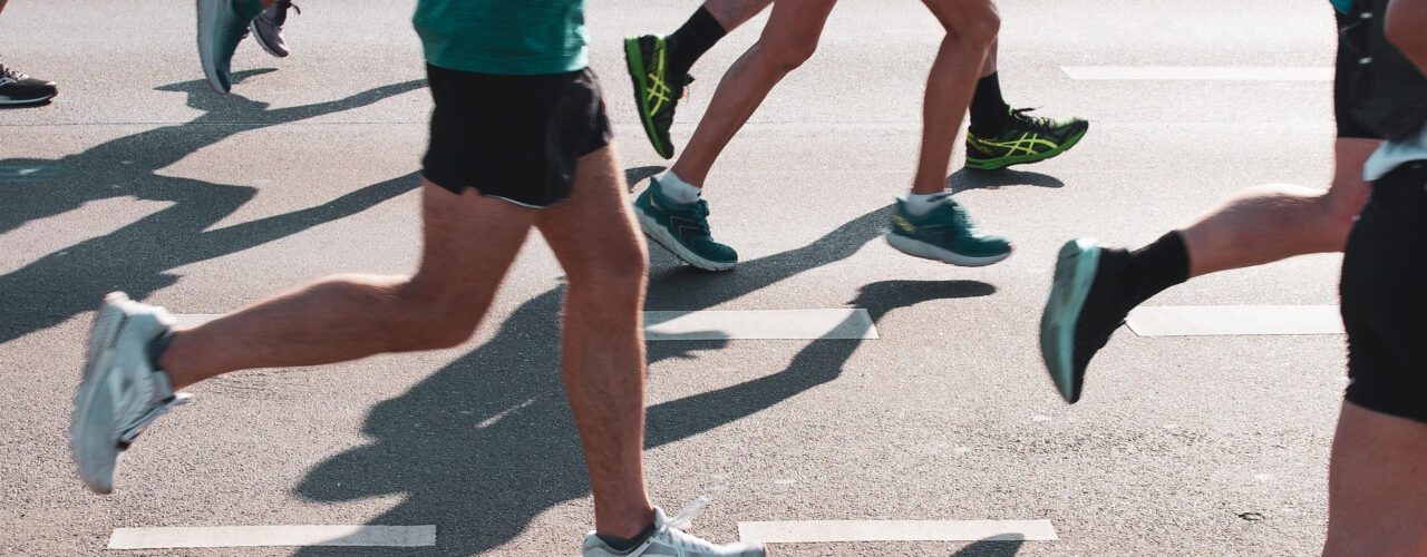 Lesões esportivas crescem com corrida e musculação