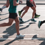 Lesões esportivas crescem com corrida e musculação