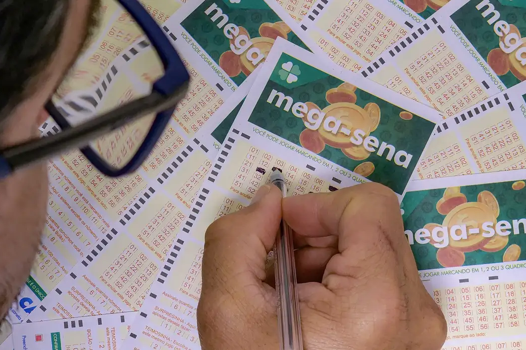 Mega-Sena sorteia prêmio de R$ 25 milhões