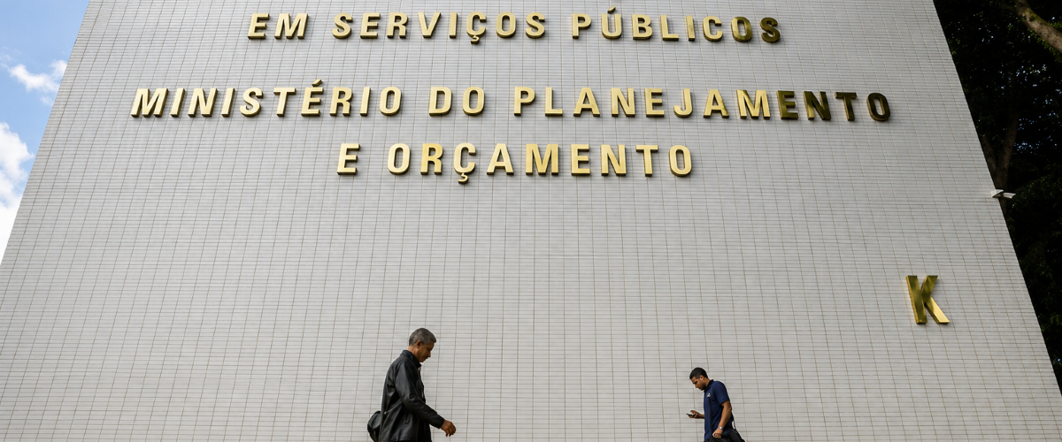 Economia: Governo prevê superávit no Orçamento 2027