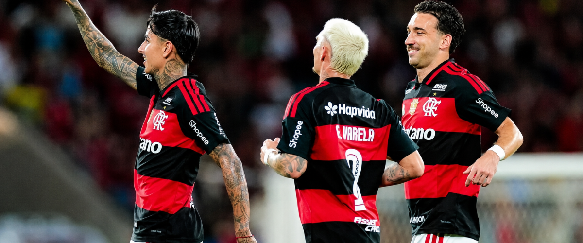 sporte: Flamengo vence e reduz distância para líder