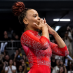 Esporte: Rebeca faz maior nota do mundo no salto