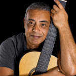 Sérgio Santos celebra 70 anos com show em Fortaleza