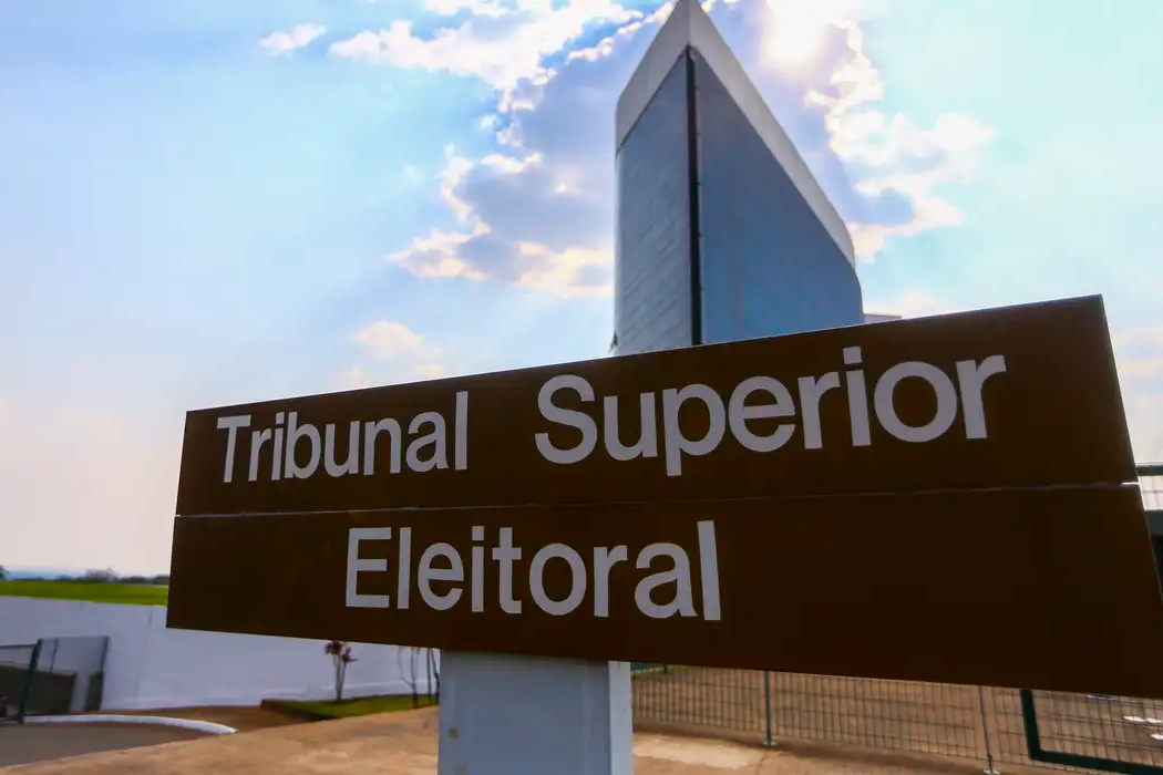 TSE debate veto ao uso de deepfake nas eleições