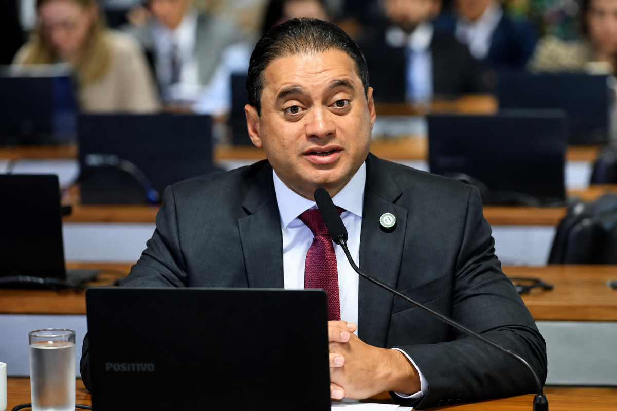 Polícia: Parentes de senador são alvos da PF