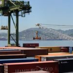 Economia: Balança comercial tem superávit de US$ 7,4 bi