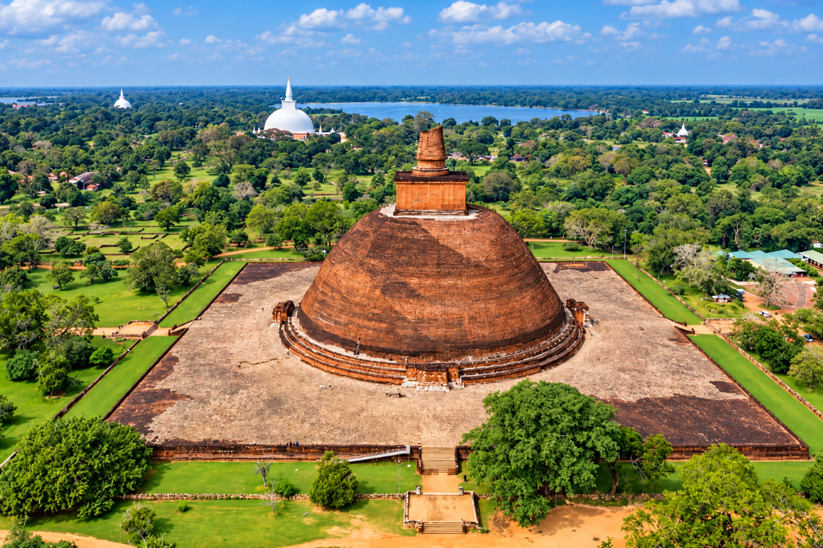História: Jetavanaramaya impressiona por escala no Sri Lanka