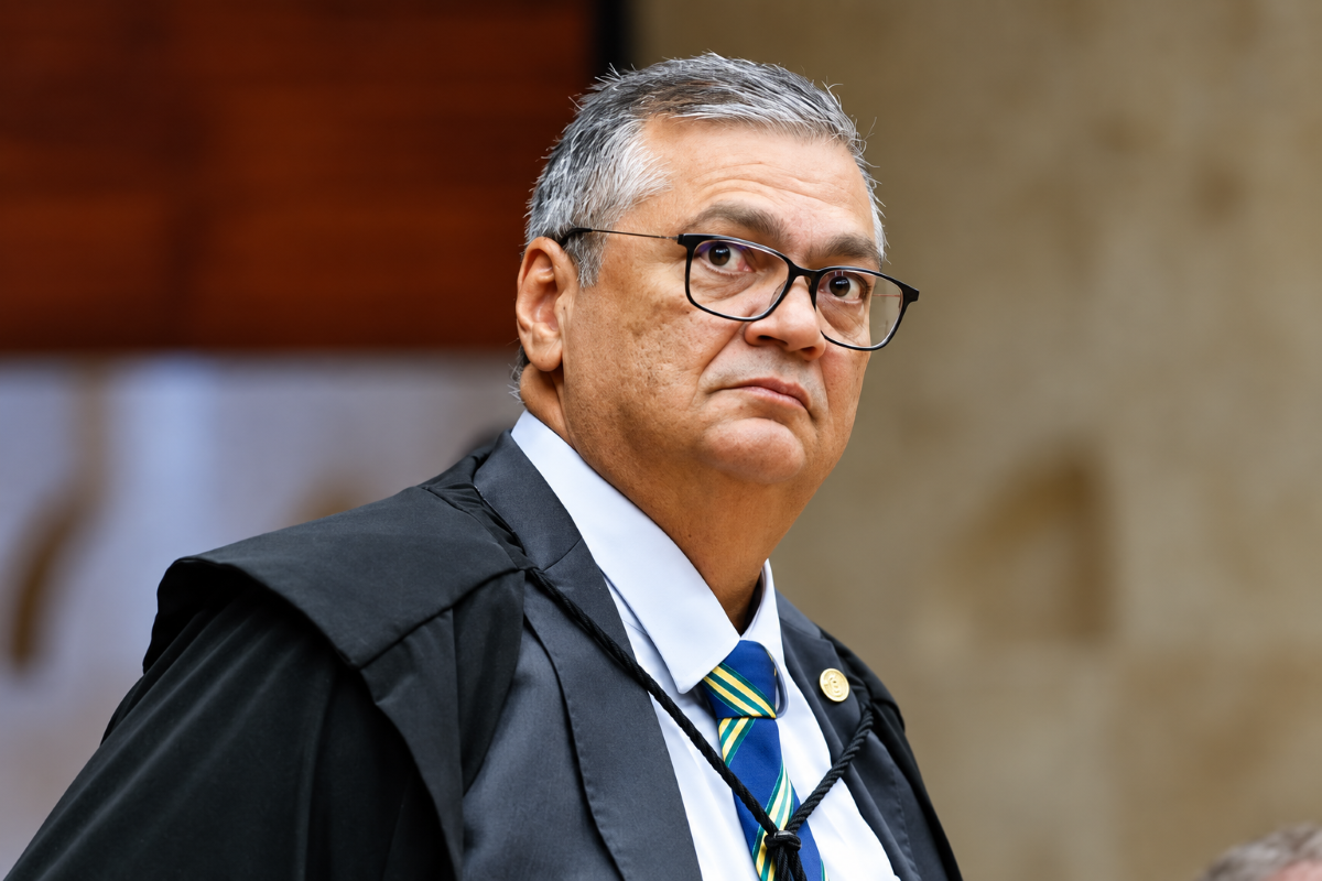 Justiça: Dino manda União avaliar regras da CVM