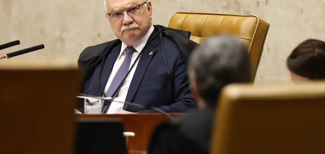 Fachin marca sessão sobre Mendonça para 23 de setembro