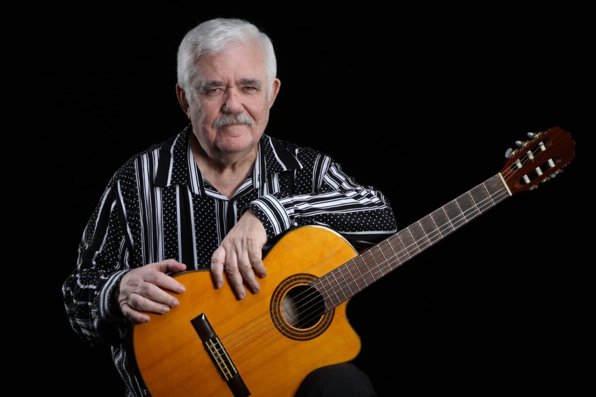 Luciano Franco celebra 75 anos com show no São Luiz