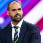 Ministério da Justiça demite Eduardo Bolsonaro da PF