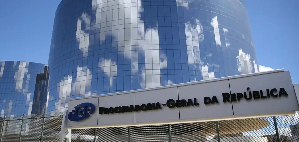 PGR defende fim de sigilo sobre pagamentos de Vorcaro