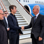 Mundo: EUA enviam negociadores à Rússia por paz