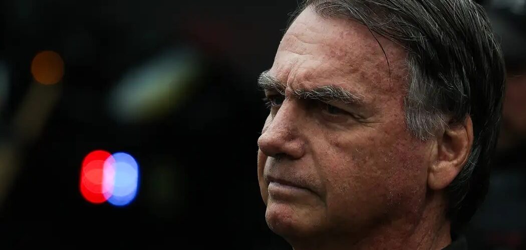 Justiça: PGR apoia visita de Flávio a Bolsonaro