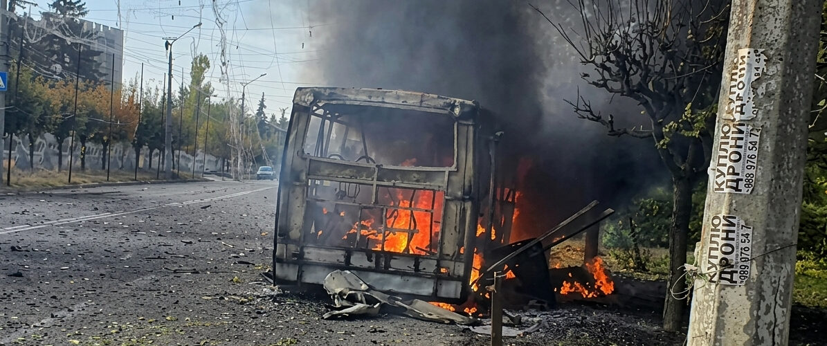 Ataque russo a ônibus com civis mata 33 na Ucrânia