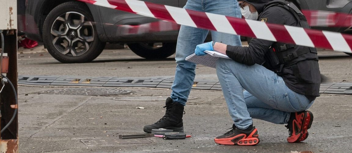 Governo classifica tiroteio perto de Paris como terrorista