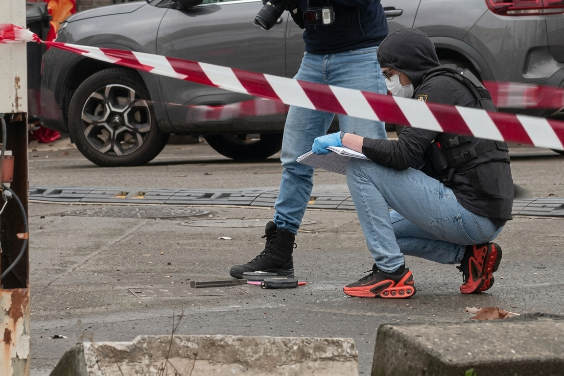 Governo classifica tiroteio perto de Paris como terrorista