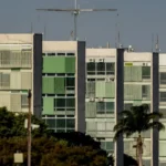Governo registra superávit de R$ 4,8 bilhões
