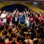 Lula vira em 211 cidades e bate recorde de votos
