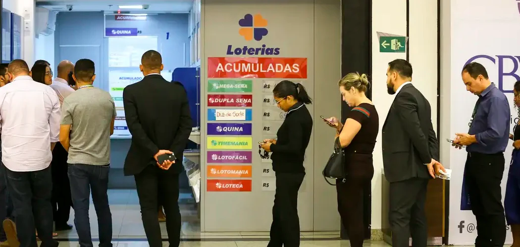 Mega-Sena acumula e pode pagar R$ 112 milhões
