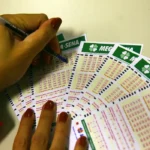 Mega-Sena acumula e pode pagar R$ 82 milhões