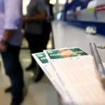 Mega-Sena sorteia prêmio acumulado de R$ 150 milhões