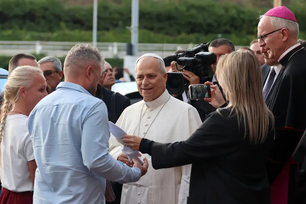 Papa Leão XIV não precisará de mais tratamento contra câncer