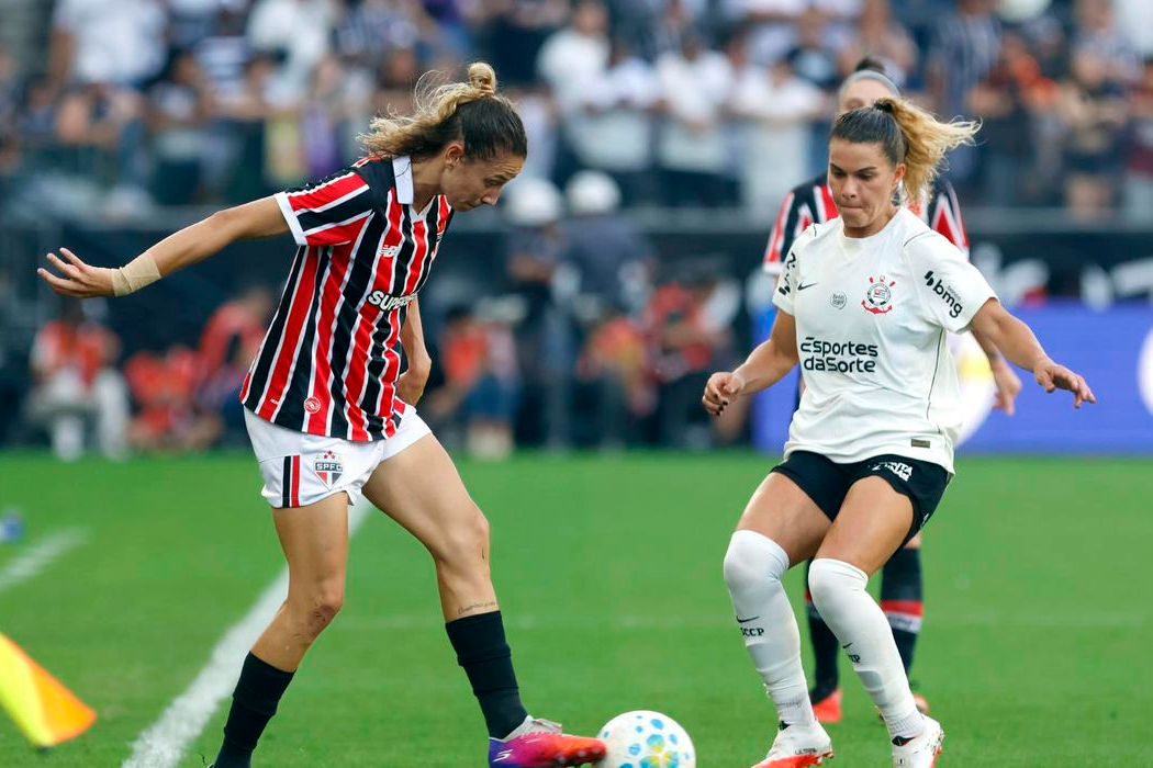 São Paulo e Corinthians decidem Brasileirão feminino