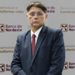 Economia: Vicente Aquino toma posse no BNB