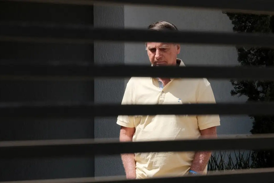 Justiça: Bolsonaro pede visita de Flávio ao STF